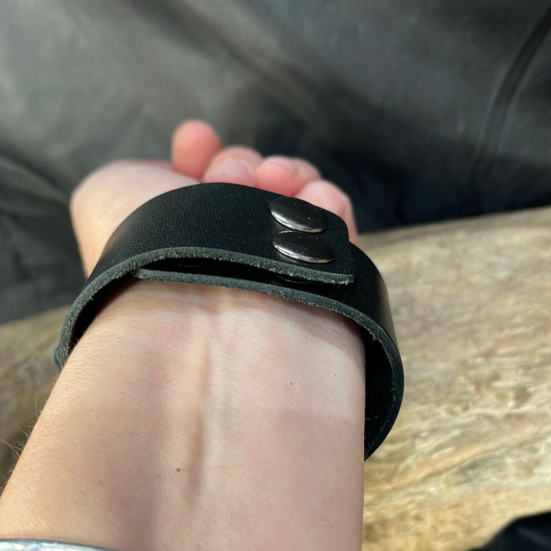 Leather snap bracelets