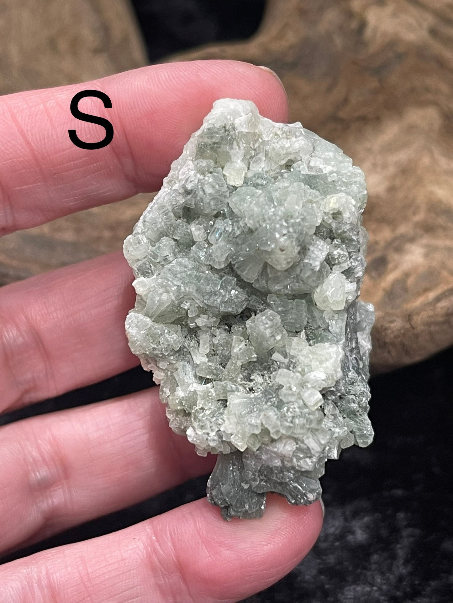 Prehnite clusters