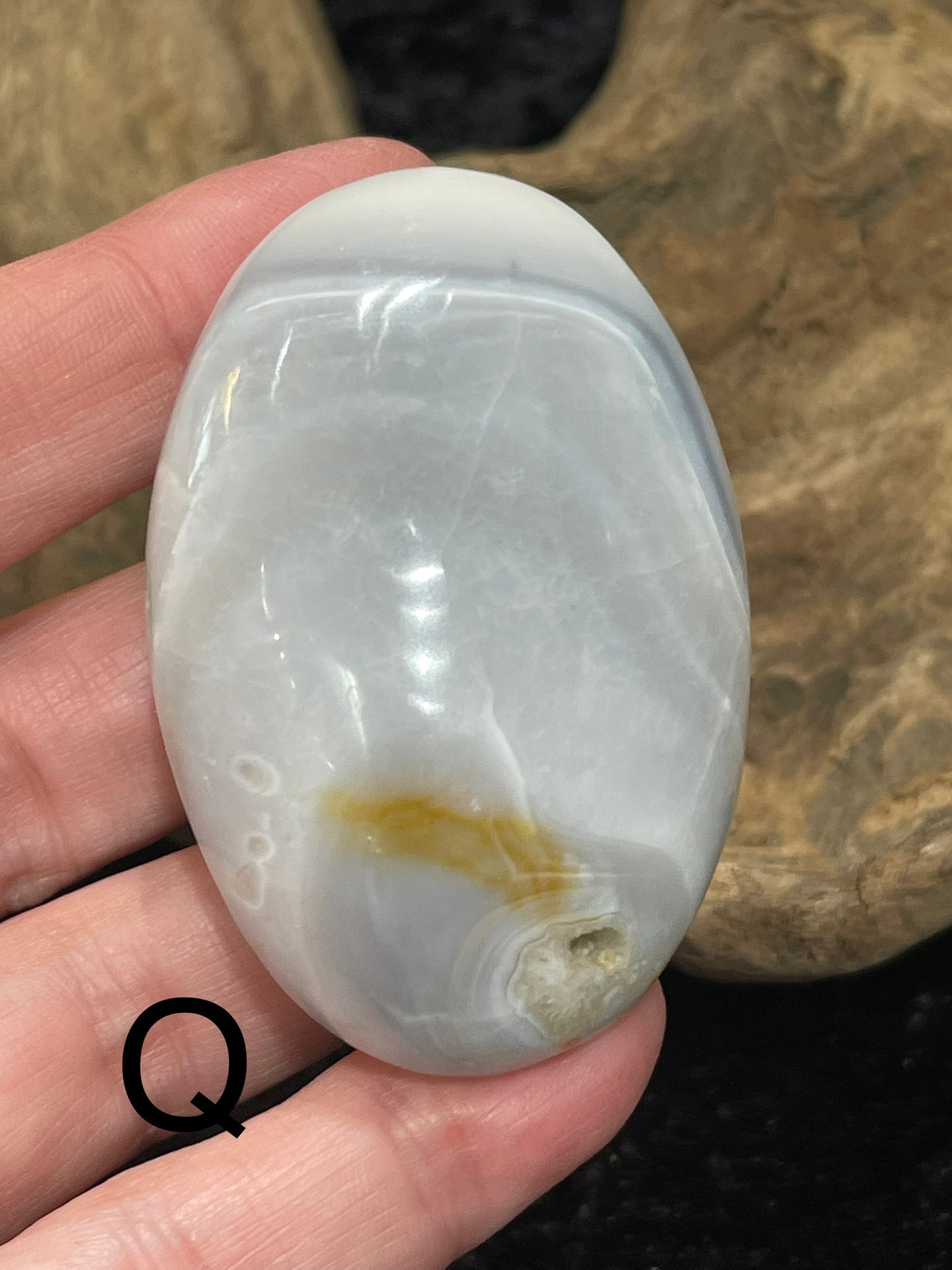 Banded agate palm stone