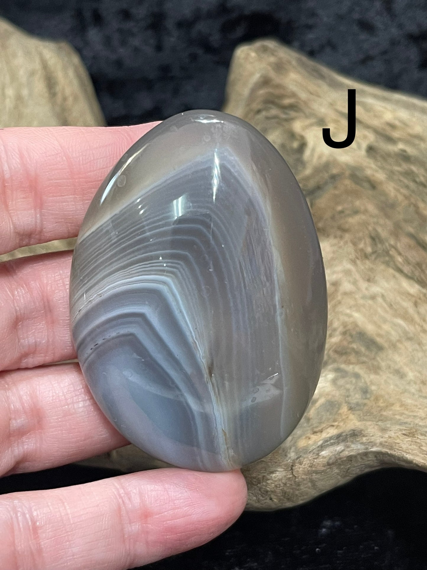 Banded agate palm stone