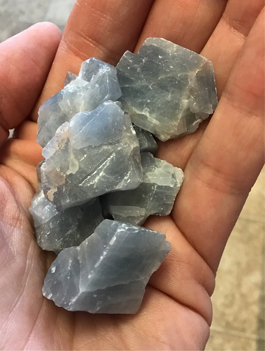 Blue calcite raw