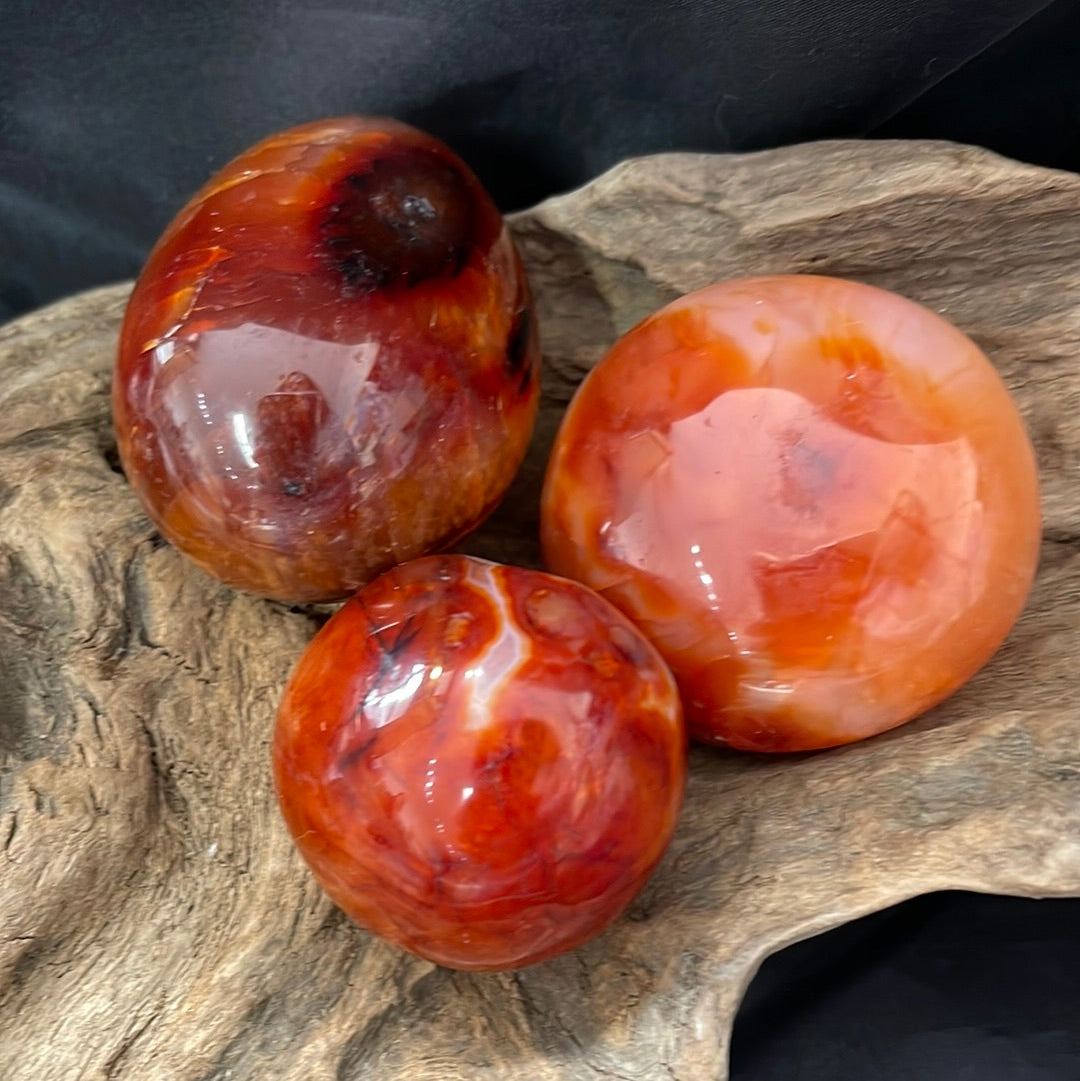 Carnelian palm stone