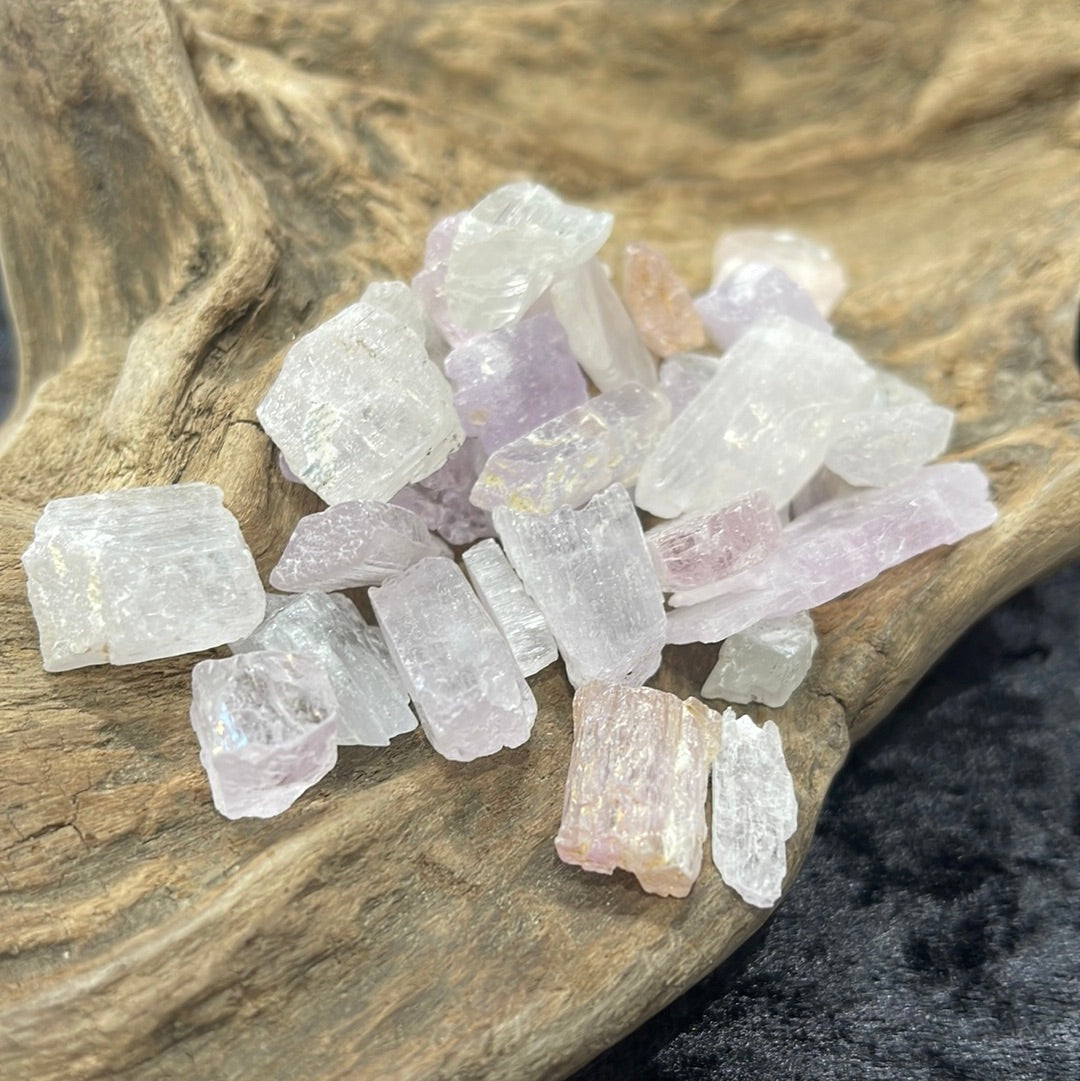 Kunzite raw