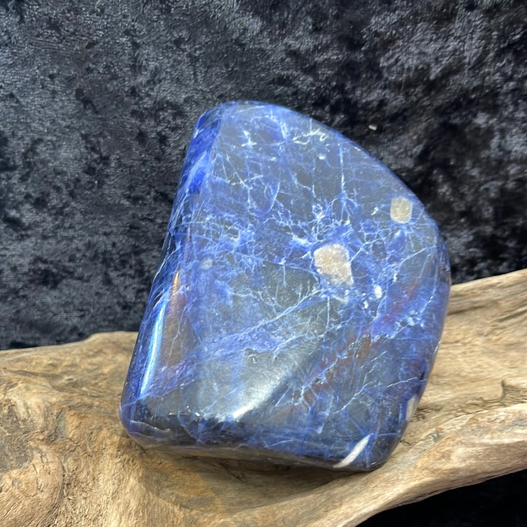 Sodalite free form